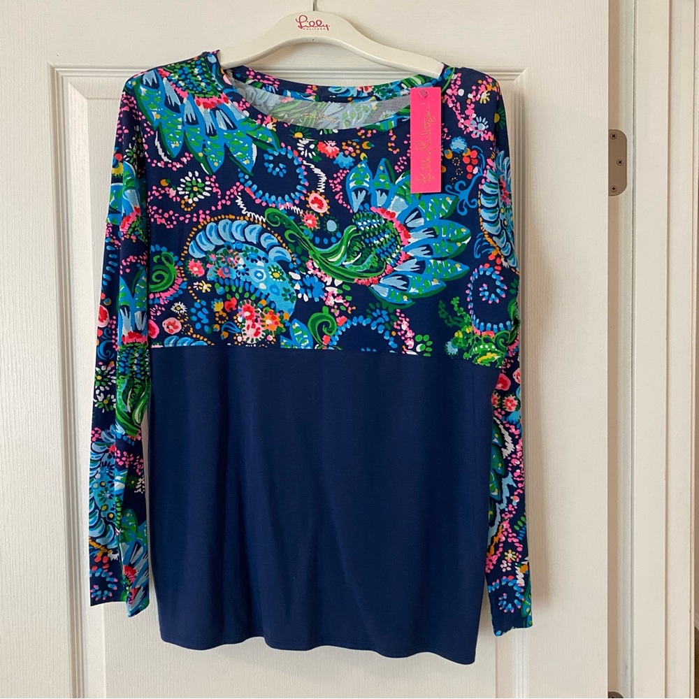 NWT Lilly Pulitzer size Large Finn Top in Navy